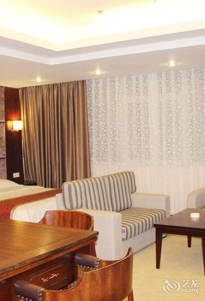 Chengdu Ronghome Hotel 외부 사진