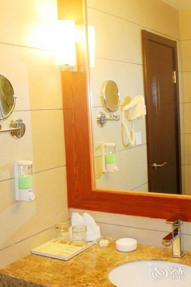 Chengdu Ronghome Hotel 외부 사진